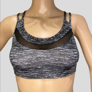 Victoria's Secret VSX Sport Strappy Back Wire Free Mesh Panel Sports Bra Size XS